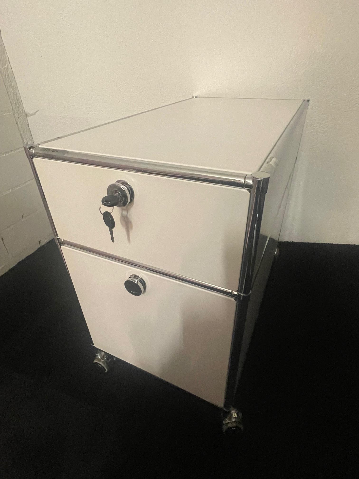 Rollkorpus weiss