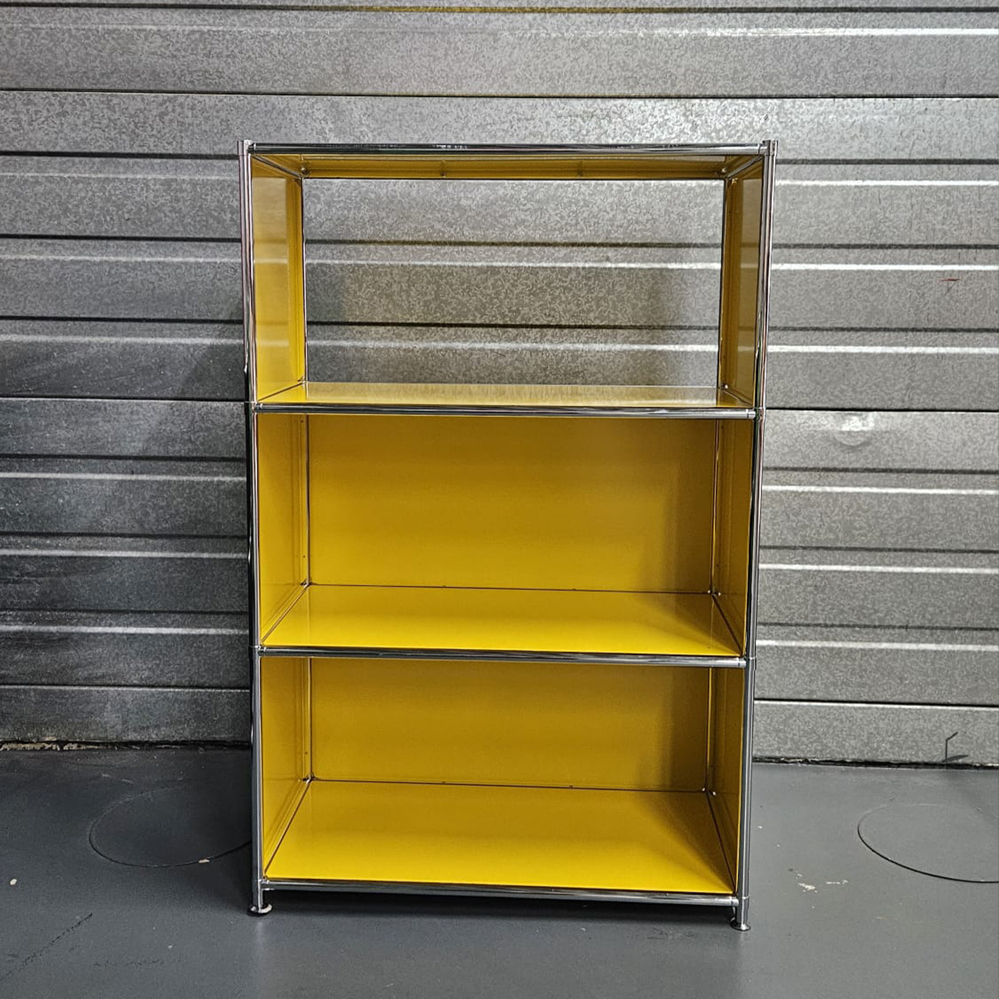 Shelf OUTLET