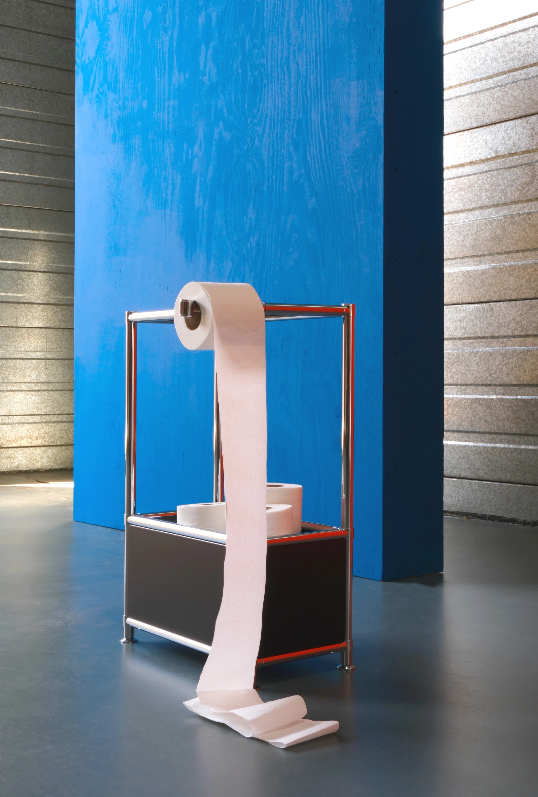 WC-Rollenständer 144